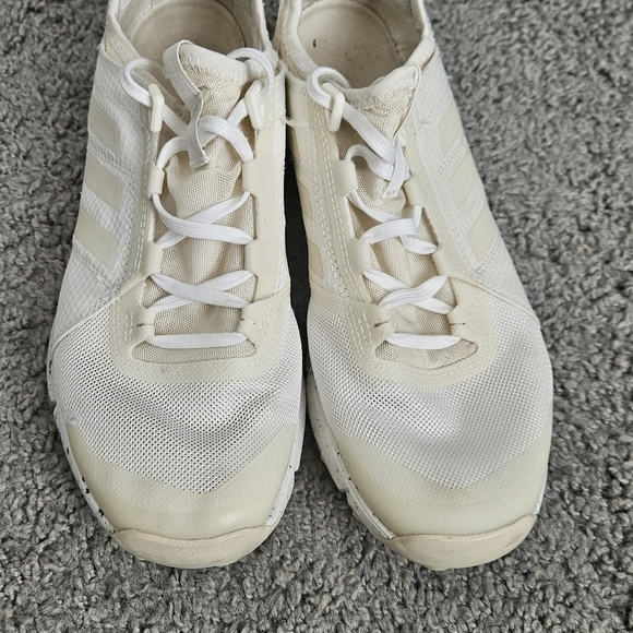 ADIDAS TERREX CONTINENAL ATHLETIC SHOES CONFETTI SOLE White size 7 flaw - Picture 2 of 7